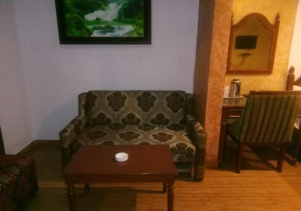 Hotel Monsoon Palace Guwahati Eksteriør bilde