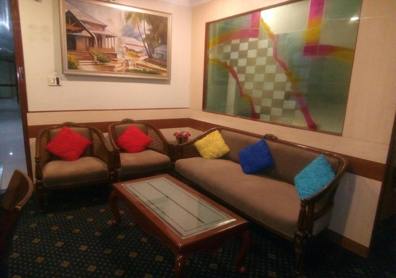 Hotel Monsoon Palace Guwahati Eksteriør bilde