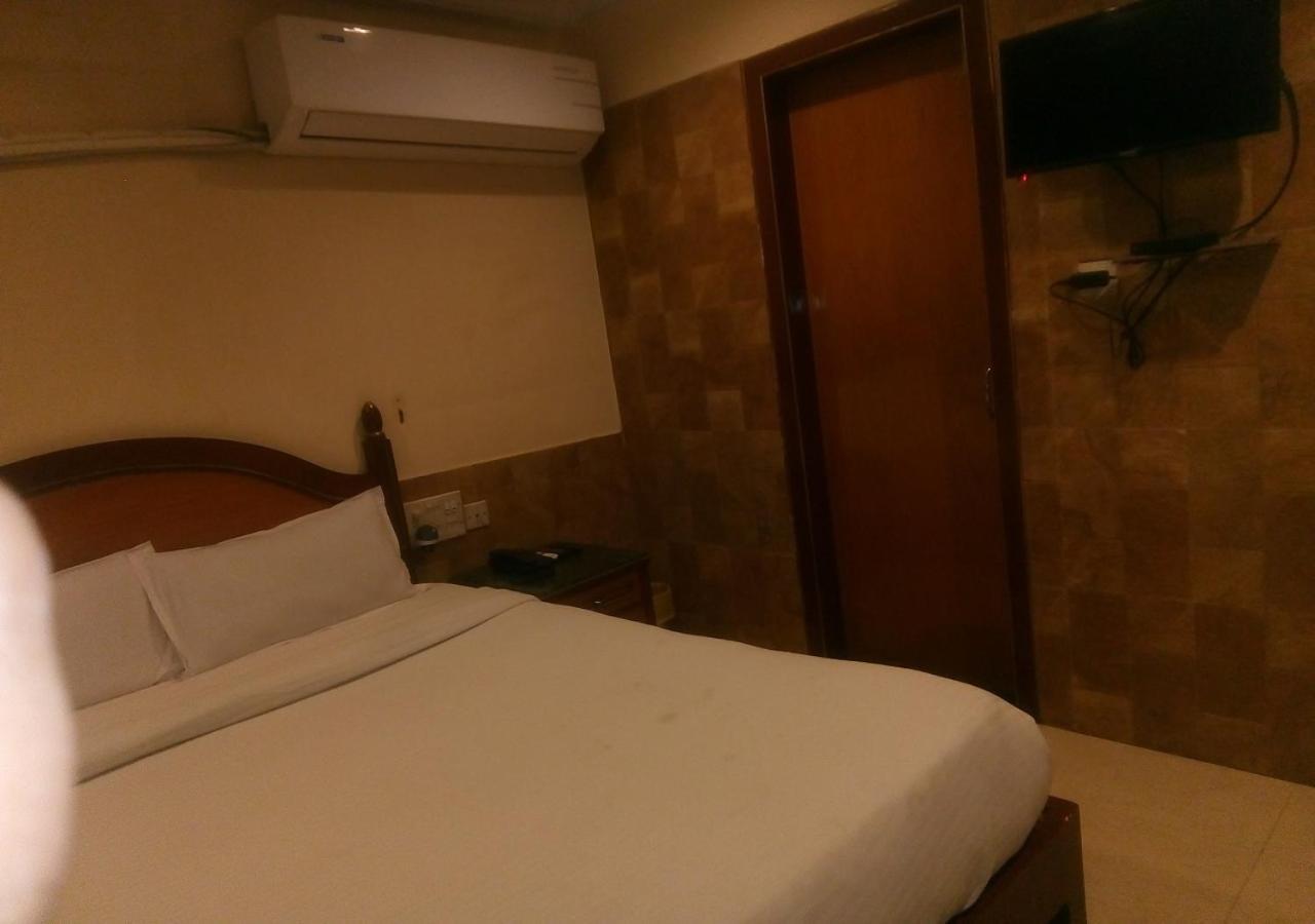 Hotel Monsoon Palace Guwahati Eksteriør bilde