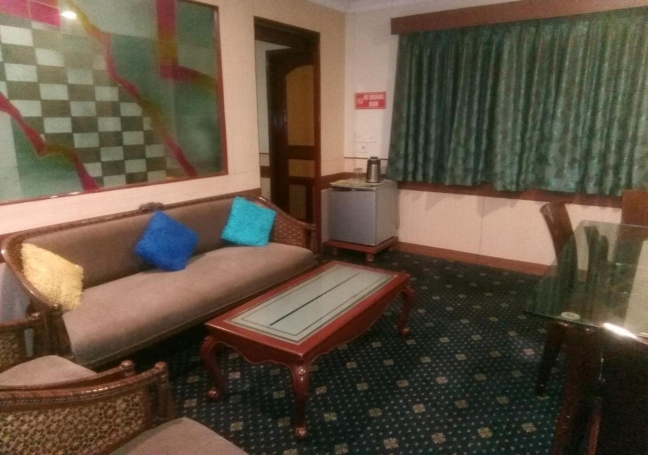 Hotel Monsoon Palace Guwahati Eksteriør bilde